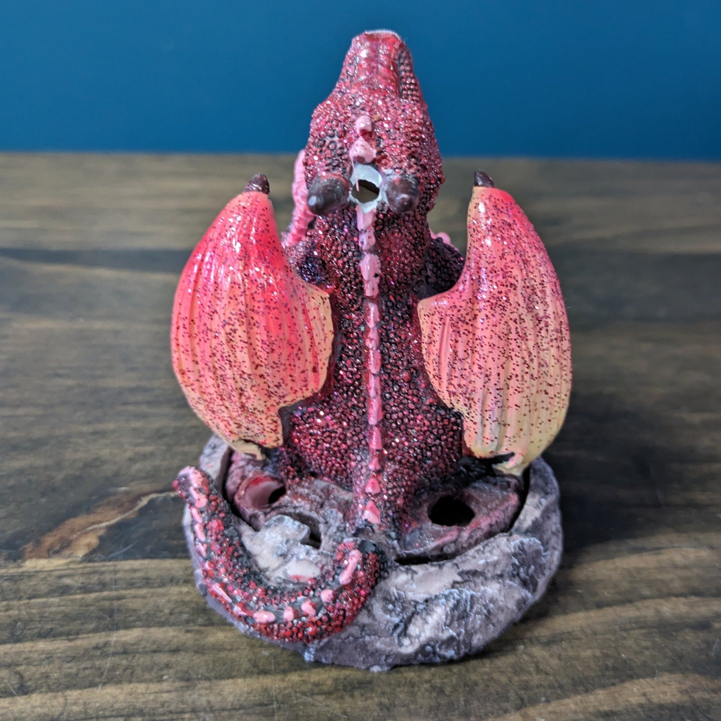 Dragon Cone Holder image 1