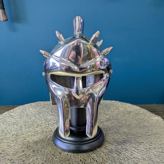 Gladiator Helmet & stand