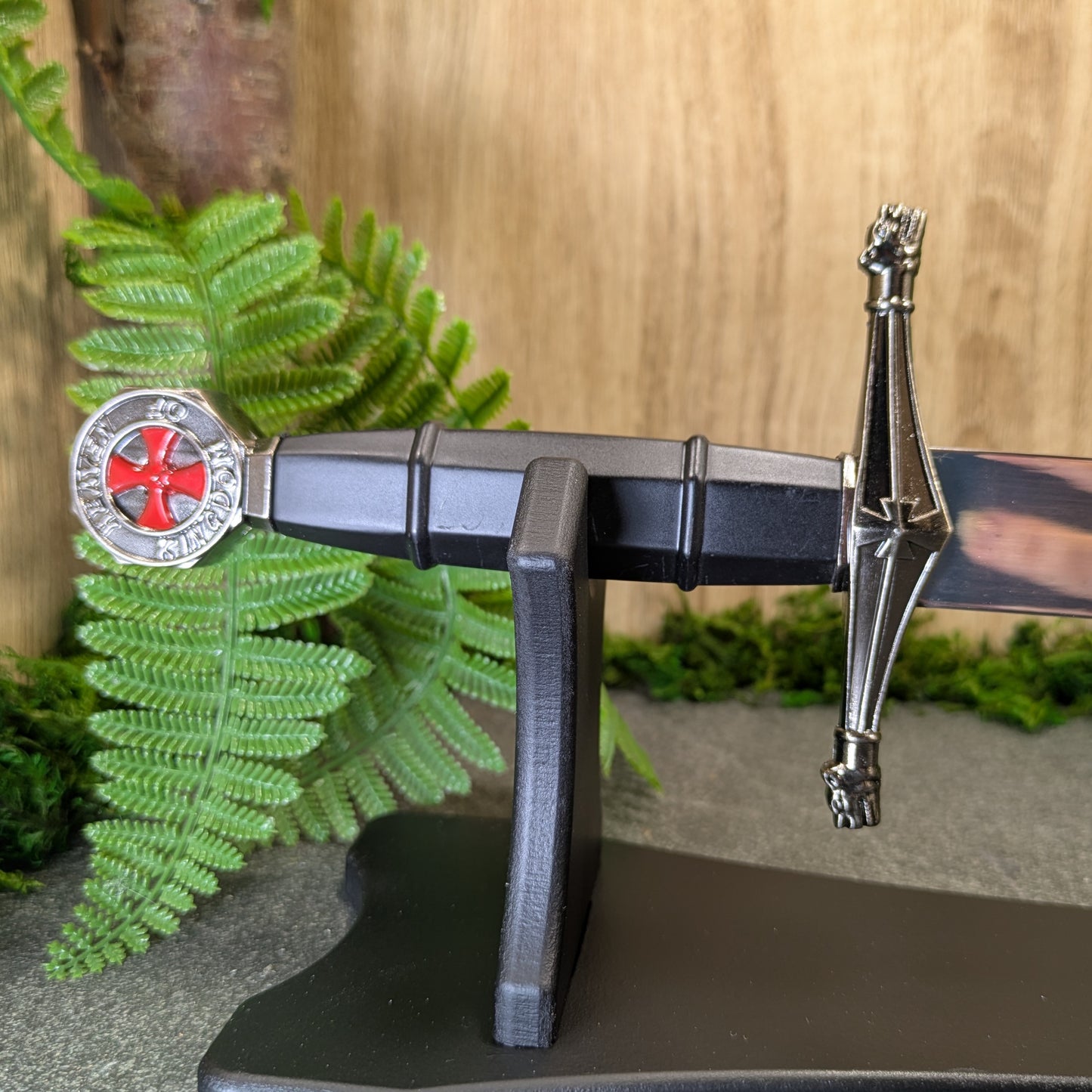 Kingdom of Heaven Templar Dagger and Scabbard