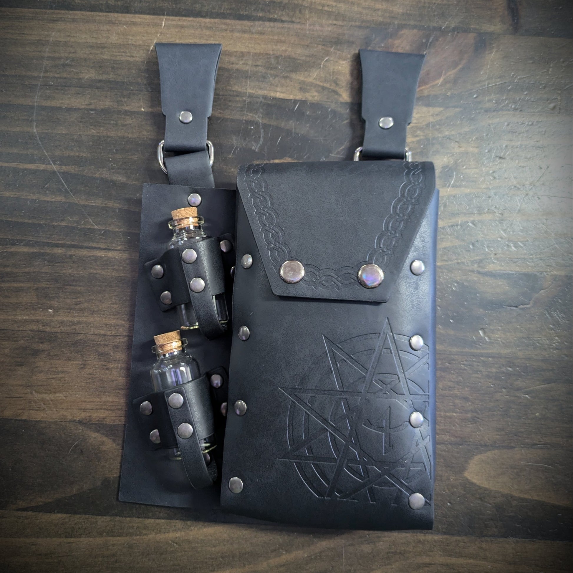 Medieval Potion Holder & Bag - Black image 0