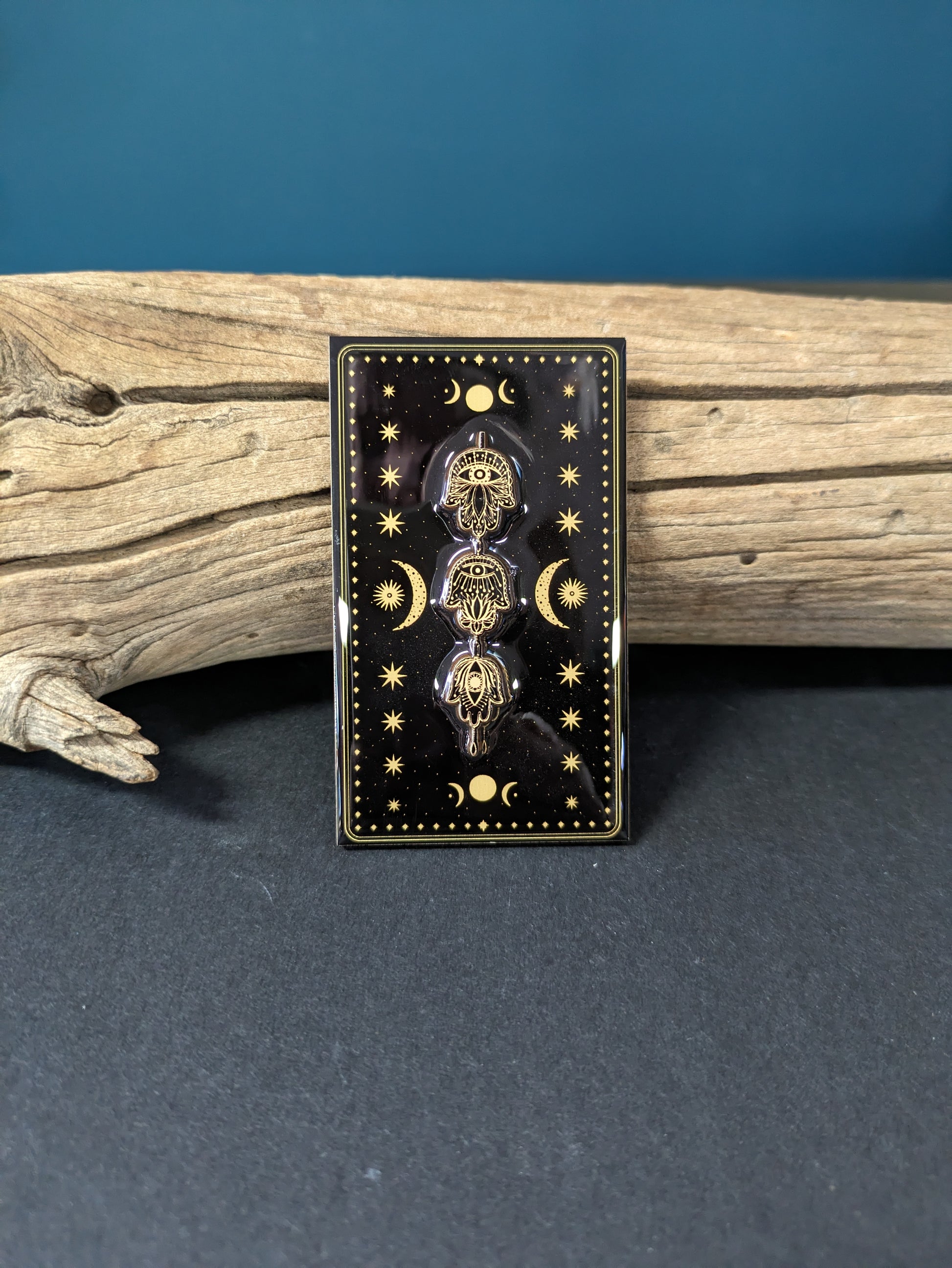 Magnet - 3 Hands image 0