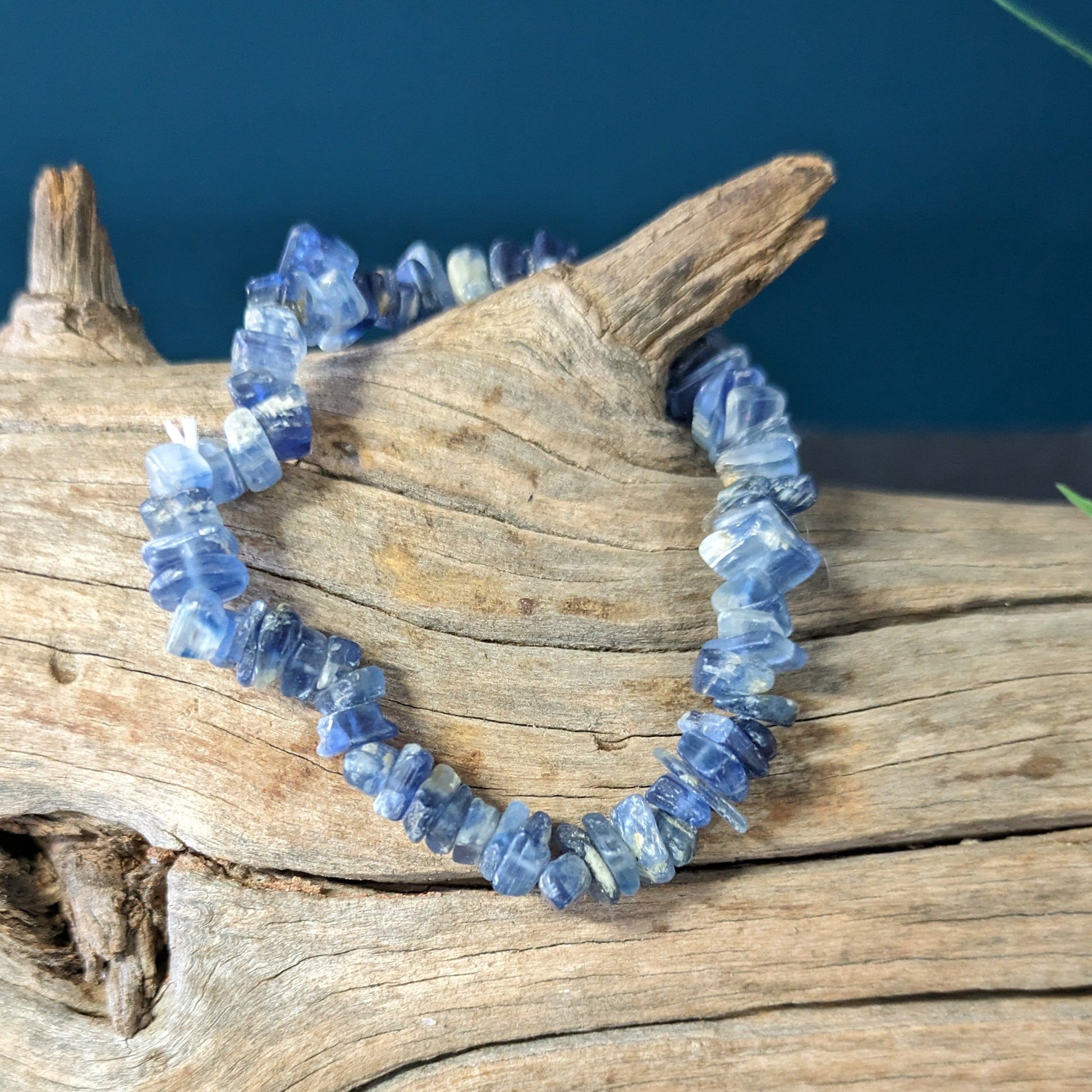 Crystal Chip bracelet - Kyanite image 0
