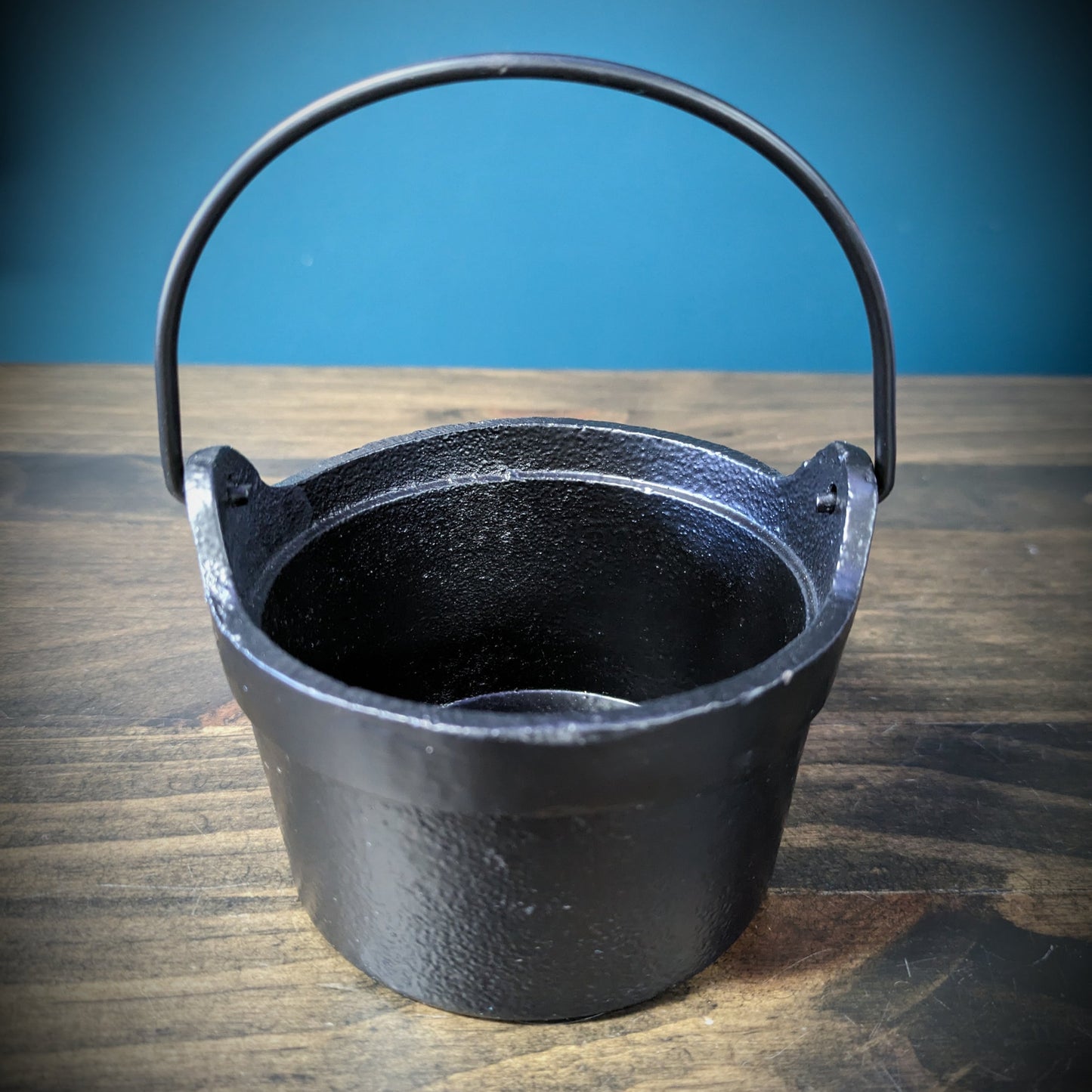 Cast Iron Cauldron Bucket image 0