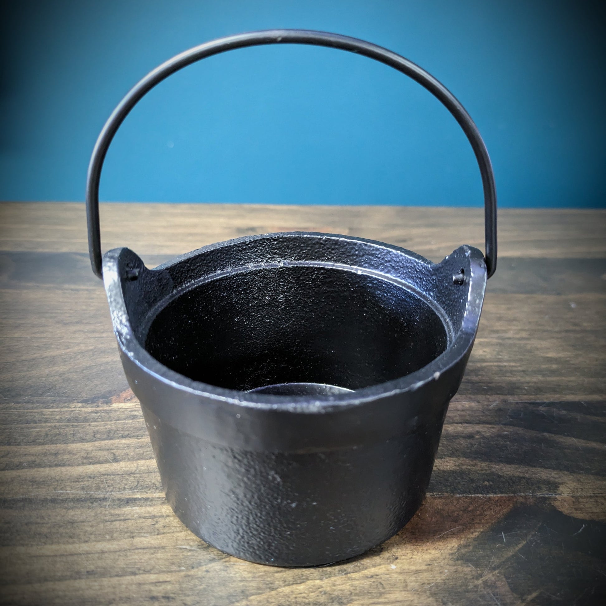 Cast Iron Cauldron Bucket image 0