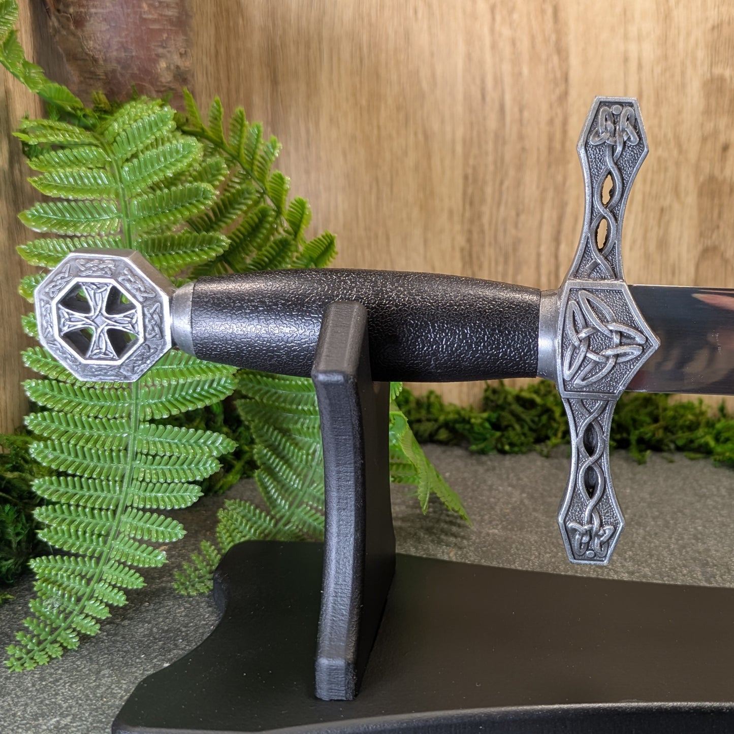 Celtic Cross Dagger and Scabbard