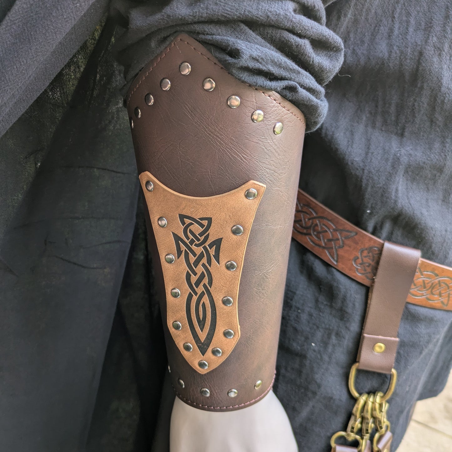Medieval Bracers - brown with studs