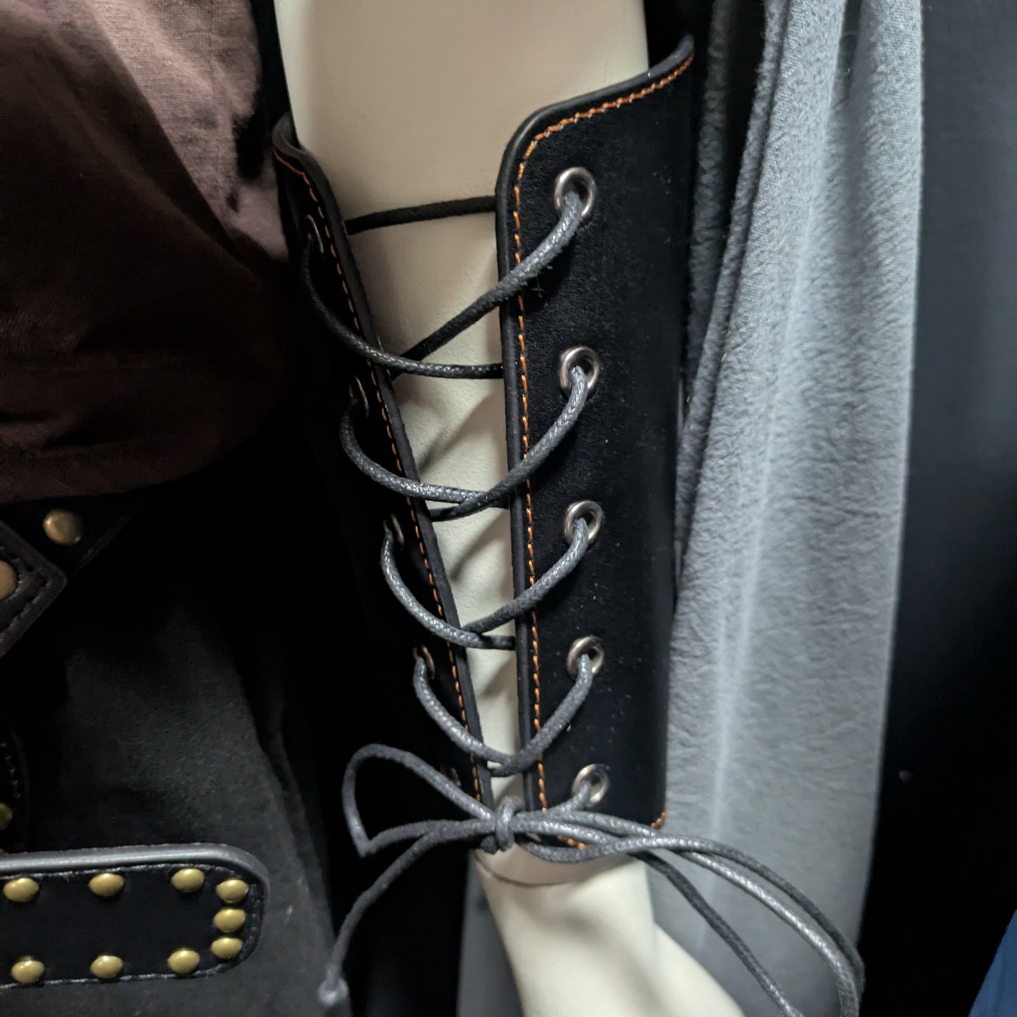 Medieval Bracers - Black